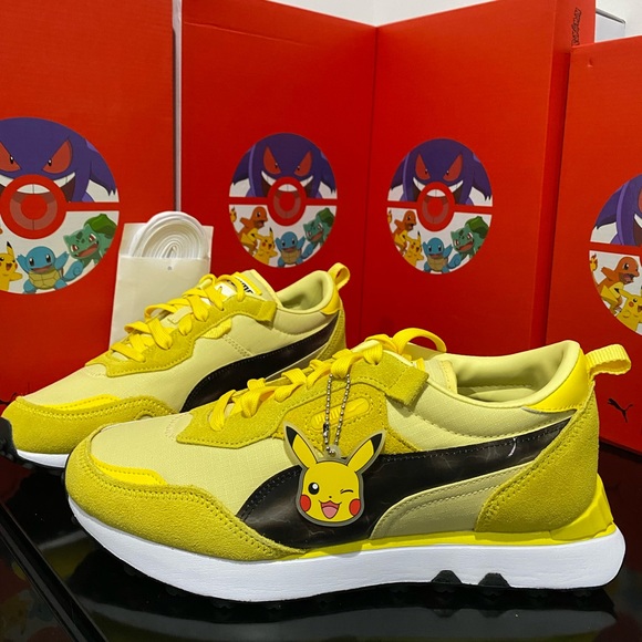 PUMA x POKÉMON Pikachu Sneakers size 9 - Picture 1 of 9